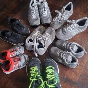 Kid's New Balance Lot 7 Pair Shoes/ Sneakers